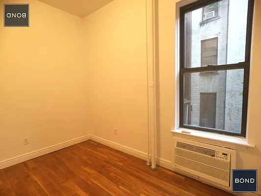 Rented by Bond New York | media 4