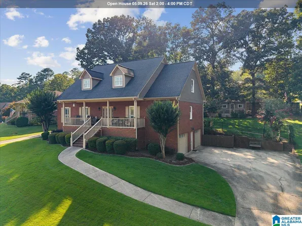 315 Roundabout Dr, Trussville, AL 35173