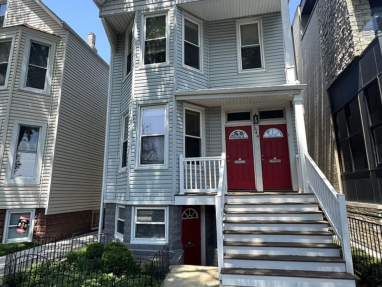 1644 W Nelson St #2 — Photo 1