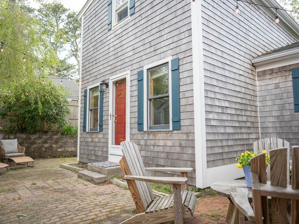 11 Cliff Street, Dennis, MA 02638