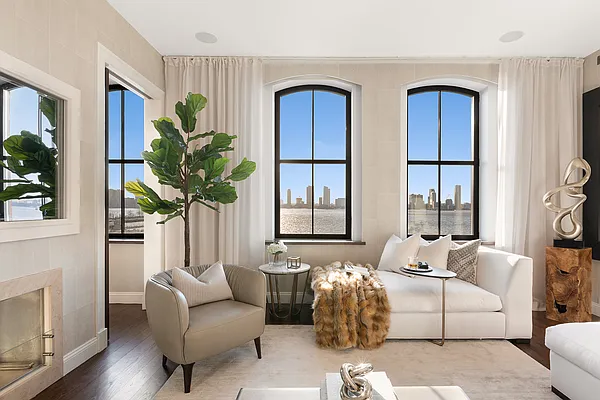 Sold by Compass | media 2