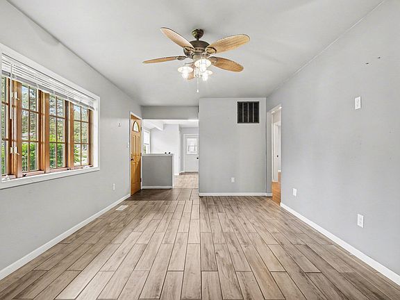4th image of 7080 Sherwood Ave