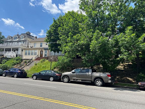 2nd image of 108-48 Ditmars Blvd
