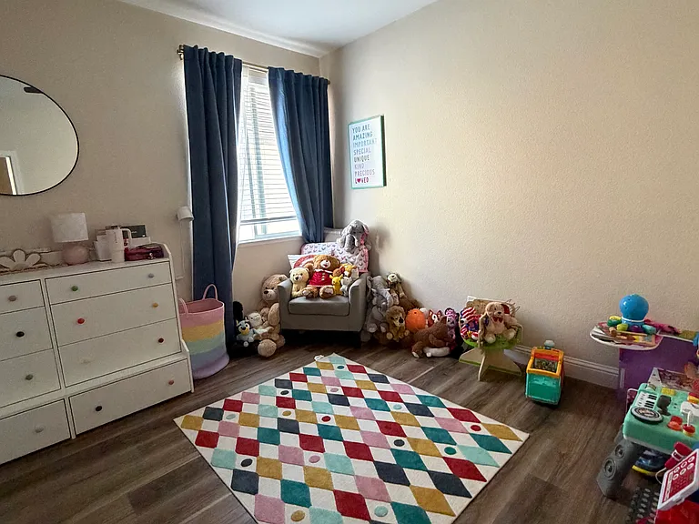 261 Menard Cir — Photo 10