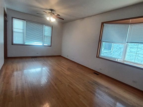 5th image of 2120 N Whipple St
