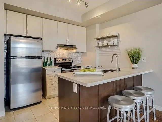2558 Grand Oak Trl — Photo 6