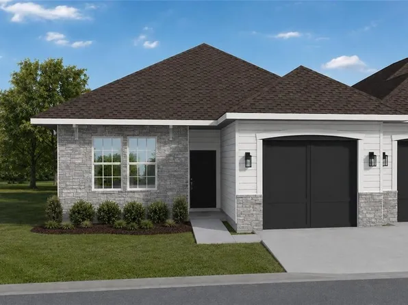 1906 Shellbark St, Raymore, MO 64083