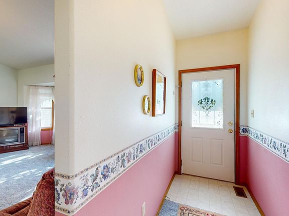 5th image of 475 Trotter Dr