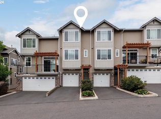 800 NW 118th Ave APT 102, Portland, OR 97229