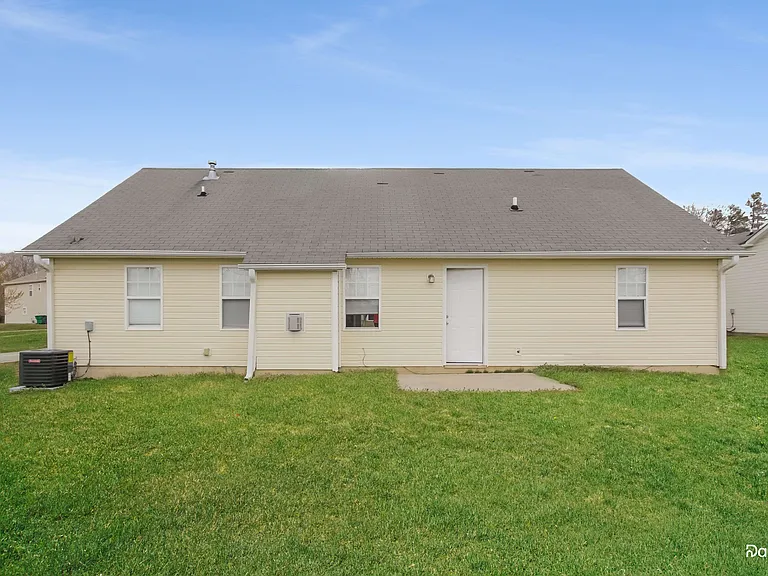 2117 Sebastiani Dr — Photo 14