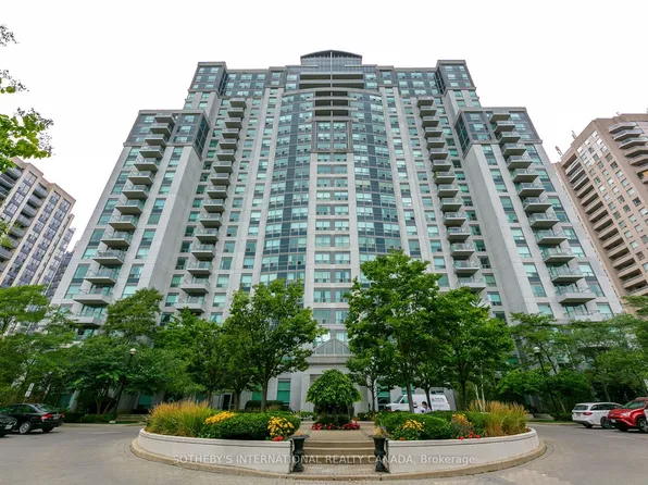 188 Doris Ave, Toronto, ON