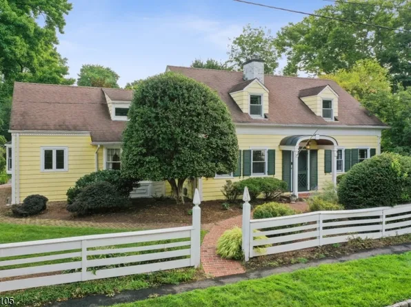 8 Normandie Pl, Cranford Twp., NJ 07016