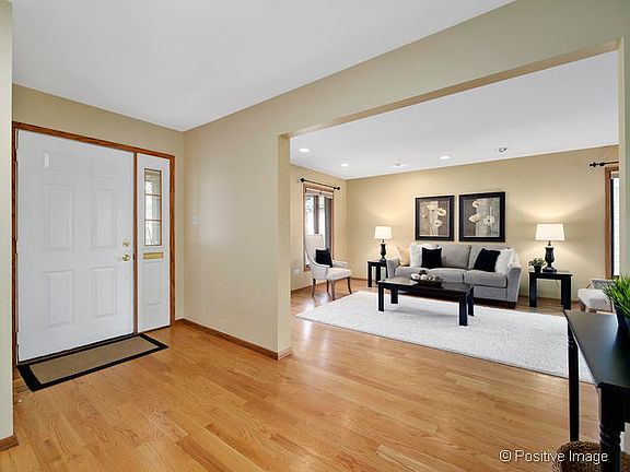 3rd image of 215 S Gilbert Ave