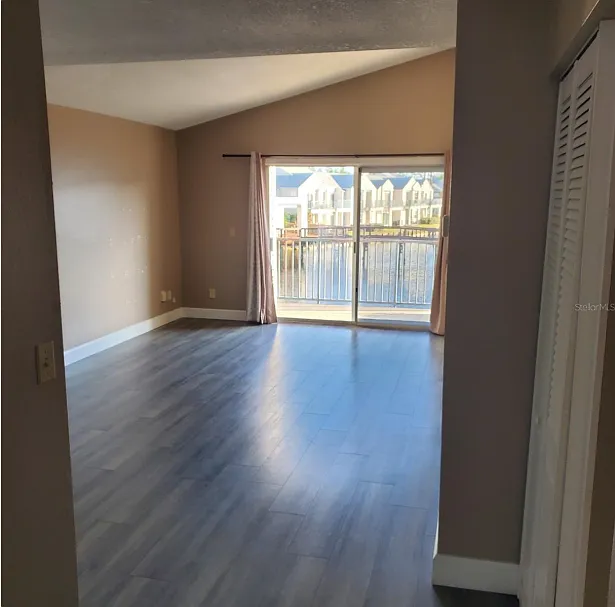 1 bed, 1.0 bath, 680 sqft, $1,200 — Photo 3