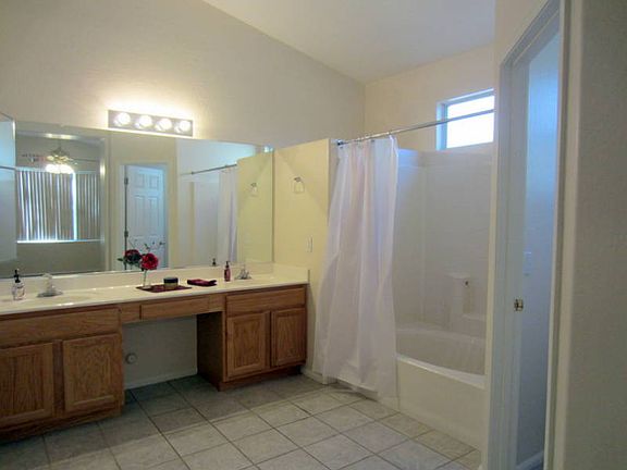 4th image of 7355 E Lobo Ave