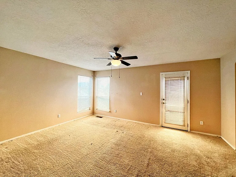 6612 Piedra Quemada Rd NW — Photo 22