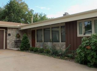 2415 Timberlane Dr, Manhattan, KS 66502