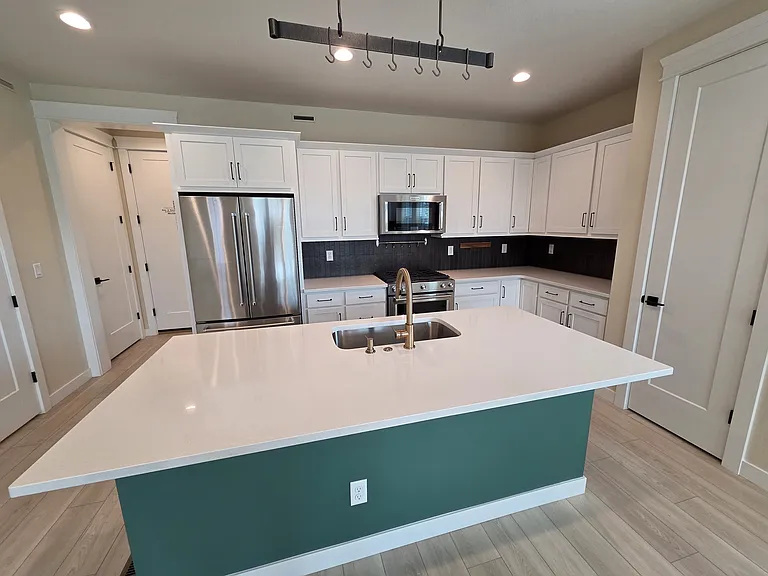 184 Ash Cir — Photo 4