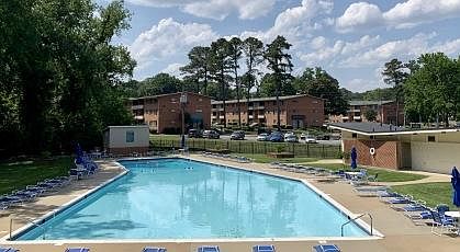 2nd image of 493 Westover Hills Blvd APT 10