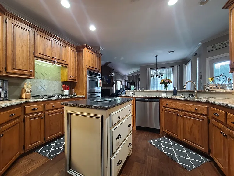 413 Hamptonridge Rd — Photo 31