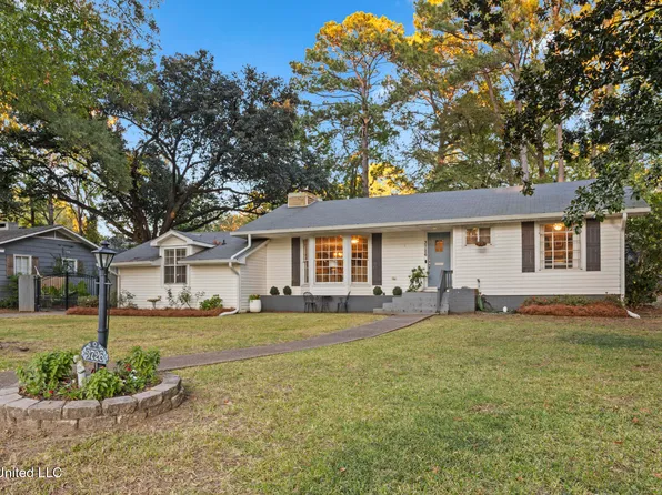 3726 Greenwich St, Jackson, MS 39216