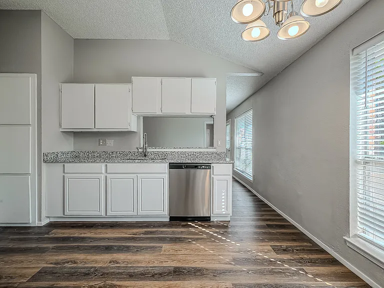 5210 Russelville Rd — Photo 11
