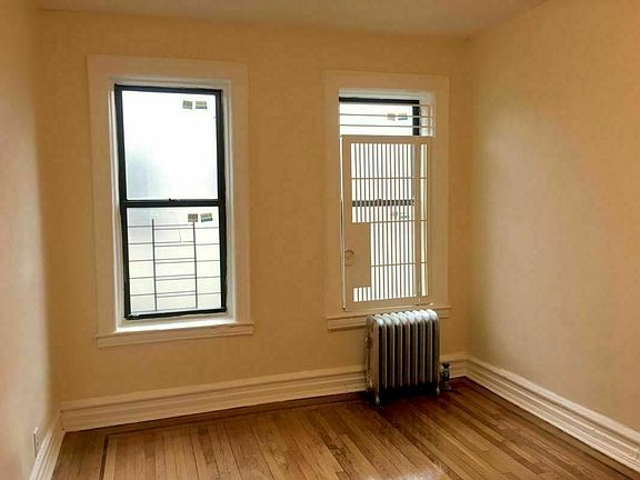 5th image of 2415 Newkirk Ave APT 4L