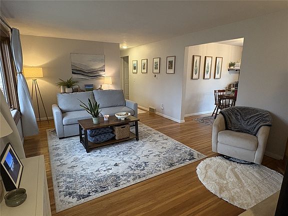 4th image of 174 Valiant Dr