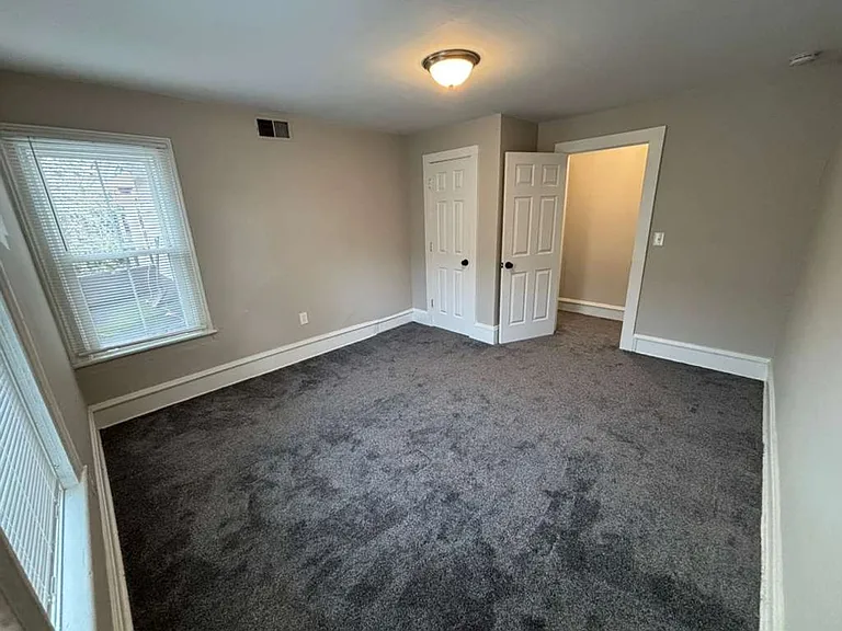 4200 Whitman AVE — Photo 8