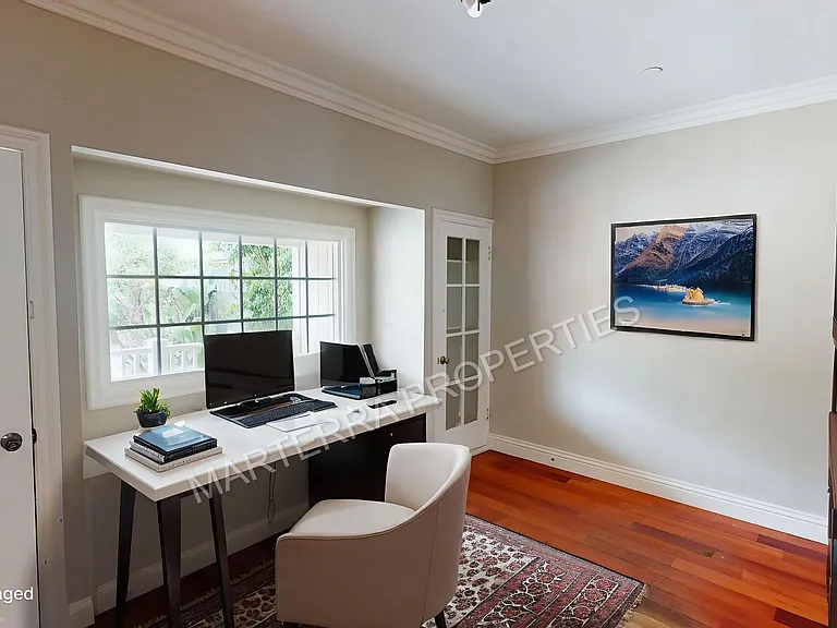 877 S Bronson Ave — Photo 12