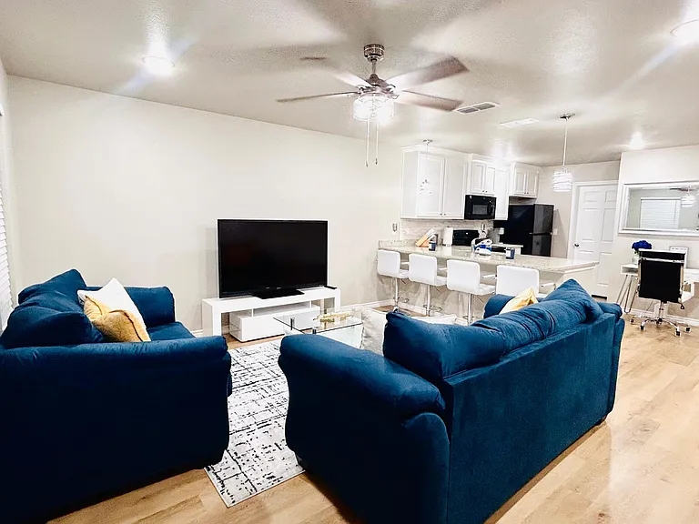 3140 Westminster Dr #B — Photo 6