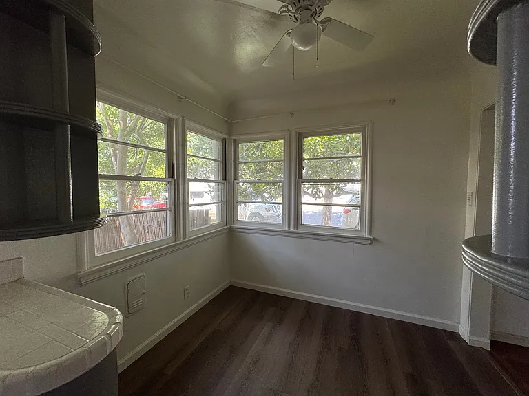 2822 Saint George St — Photo 11