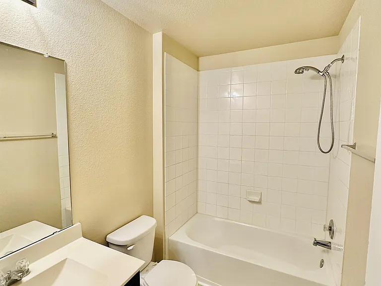 704 Silver Wing Dr — Photo 19
