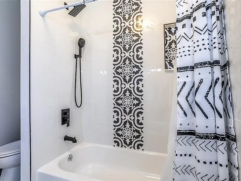 1213 Corbett Ln #3 — Photo 8