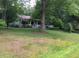 3165 Oswego Rd, Crossville, TN 38572