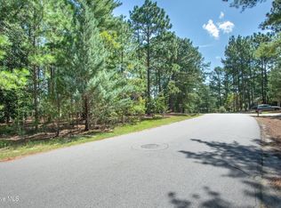 245 Pine Vista Dr, Pinehurst, NC 28374