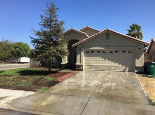 10635 Aster Cir, Armona, CA 93202
