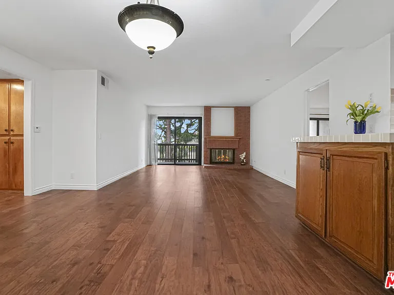 8512 Tuscany Ave #302 — Photo 2