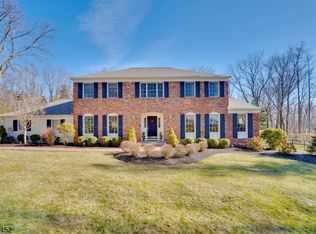 6 Cushetunk Rd, Whitehouse Station, NJ 08889