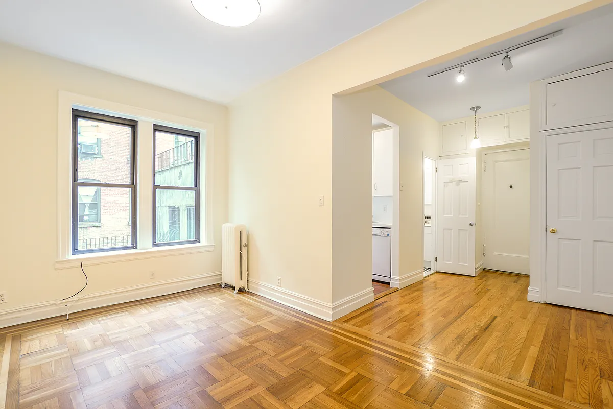 Building Photo - 199 Bleecker St #3C