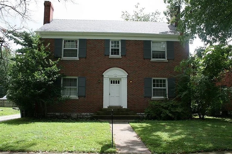 132 Barberry Ln — Photo 1