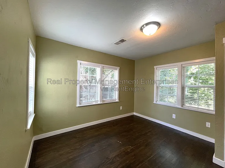 1503 NW 46th St — Photo 6