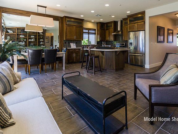 Open Family Room, NookampKitchen