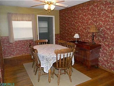 2nd image of 888 Lincoln Dr
