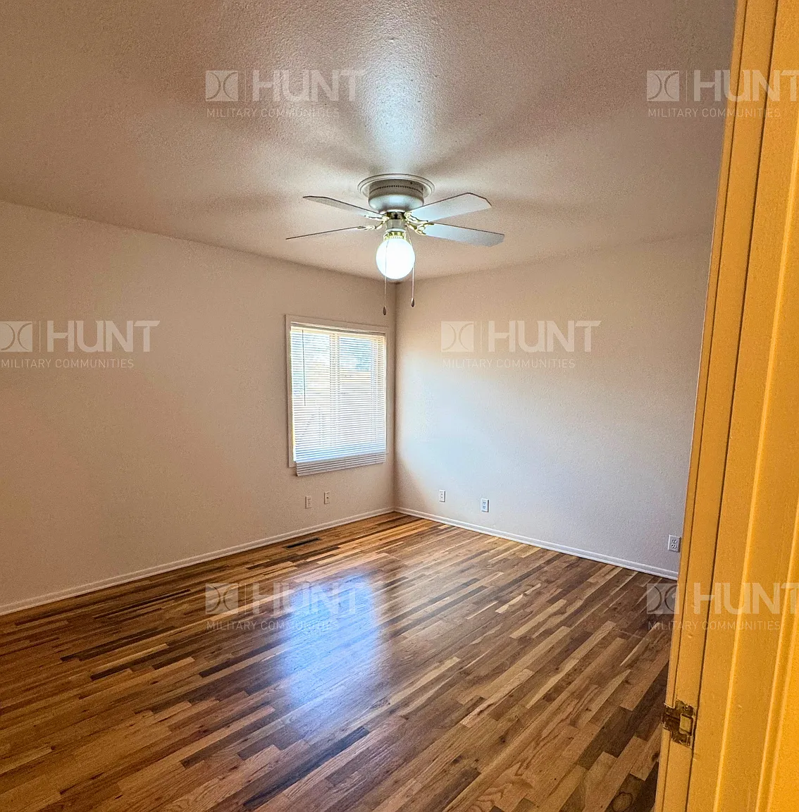 3 bed, 1054 sqft, $2,000 — Photo 4