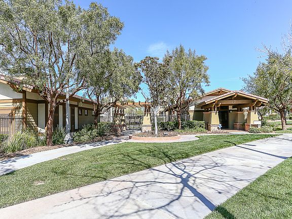 2nd image of 27471 Acacia Dr