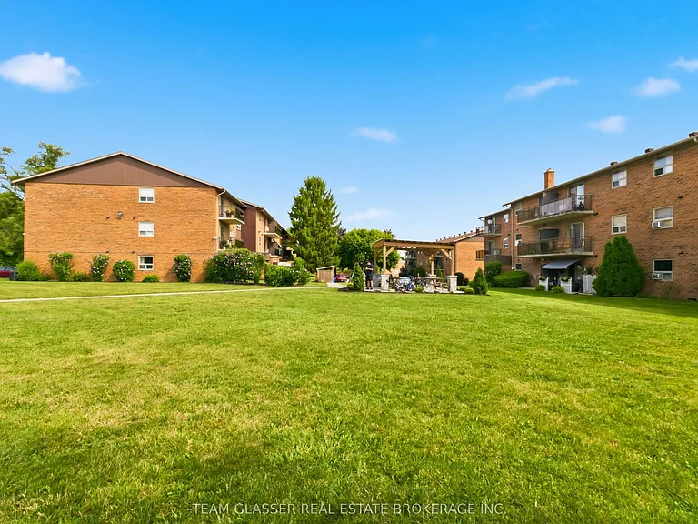 735 Wonderland Rd S #302 — Photo 21