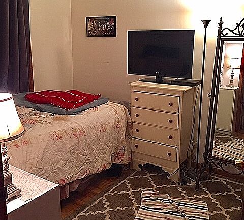 5th image of 1736 W North Ave #2F