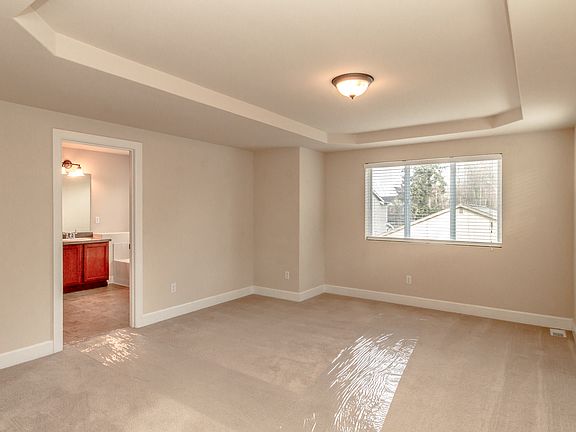 3rd image of 1827 190th Street Ct E