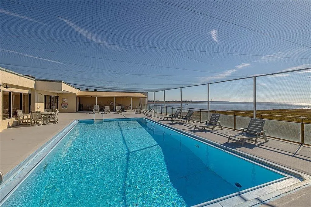 1 bed, 1.0 bath, 800 sqft, $1,600 — Photo 1